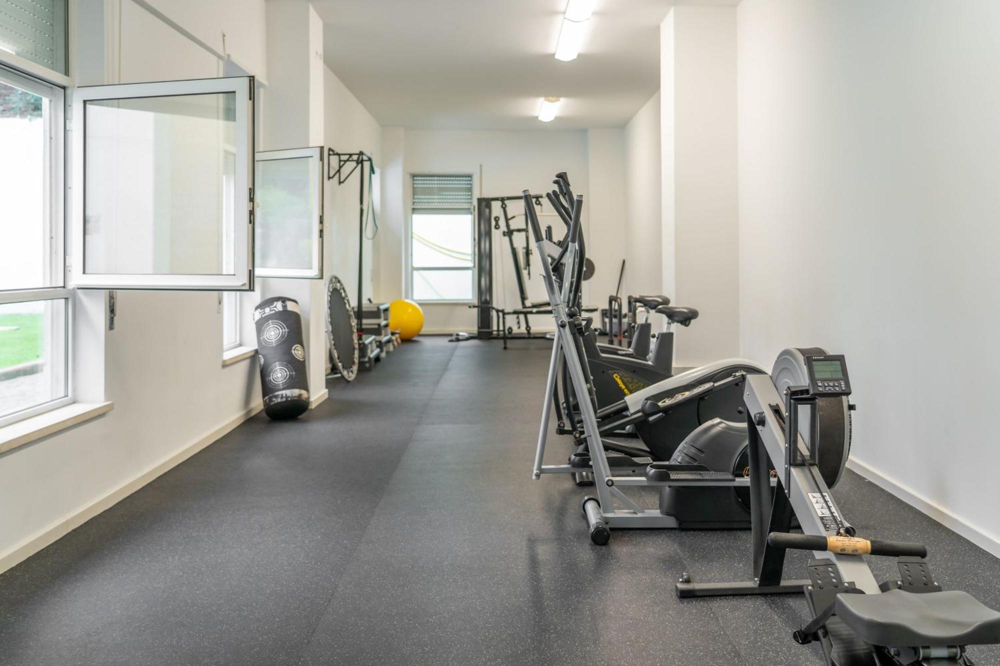Apart T3 Com Piscina Tenis Ginasio E Parq Infant Lisboa Eksteriør bilde